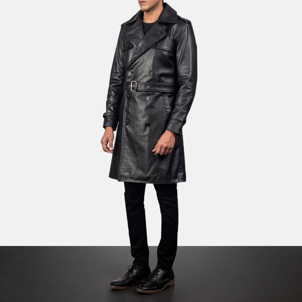 Black Cowhide Leather Trench Coat - Rückansicht mit passgenauen Schultern &amp; sauberem Saum