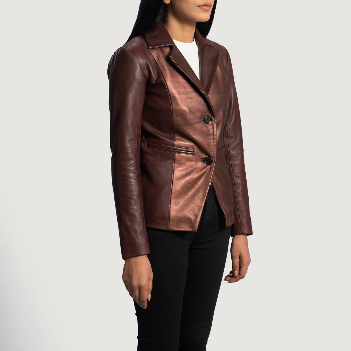 Maroon Sheepskin leather Blazer - Rückansicht mit passgenauen Schultern &amp; sauberem Saum