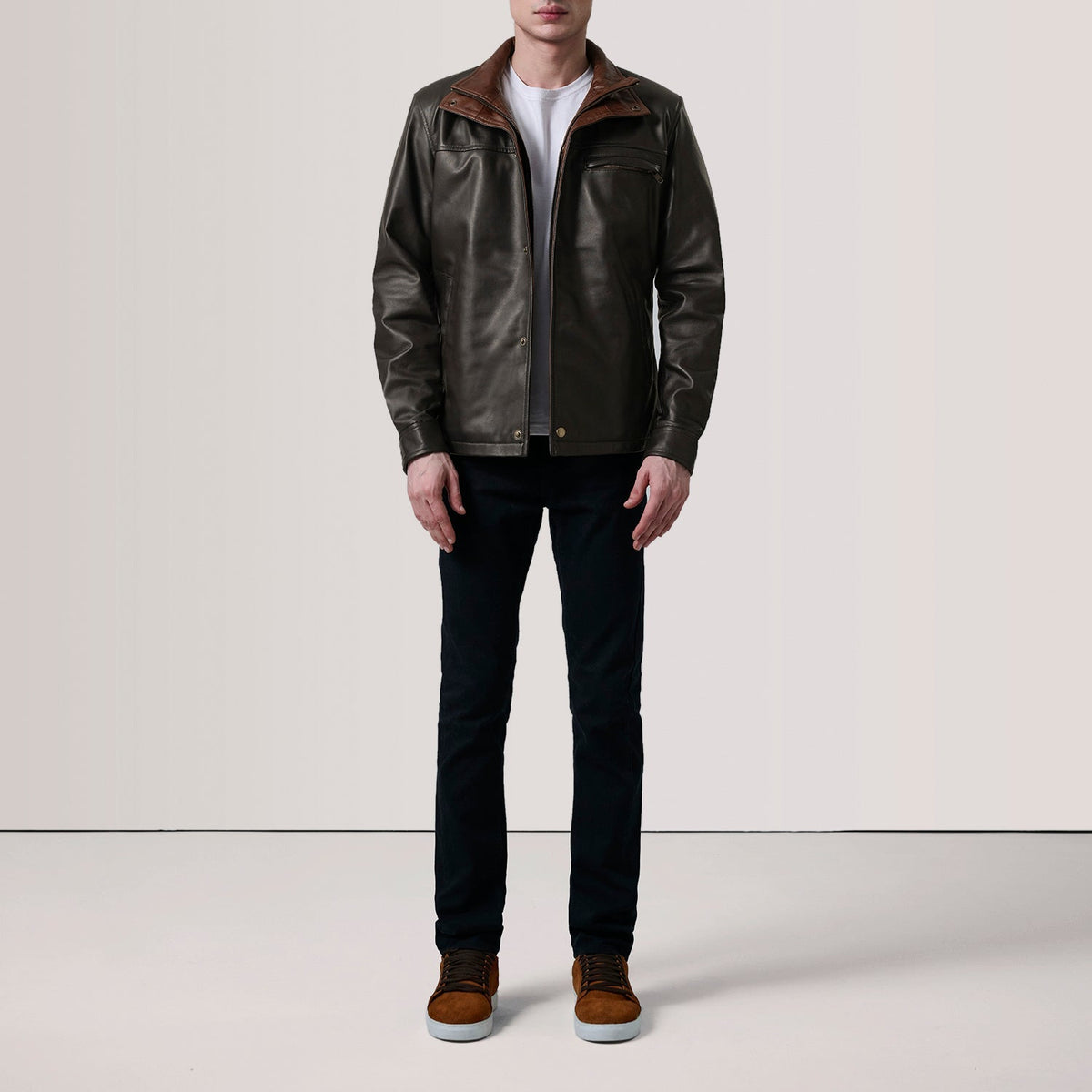 Brown Sheepskin Leather Biker Jacket - Rückansicht mit passgenauen Schultern &amp; sauberem Saum