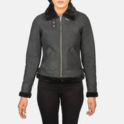 
Detailansicht of Buckled Collar & Zipper Hardware on Sherilyn B-3 Distressed Black Leather Bomber Jacket