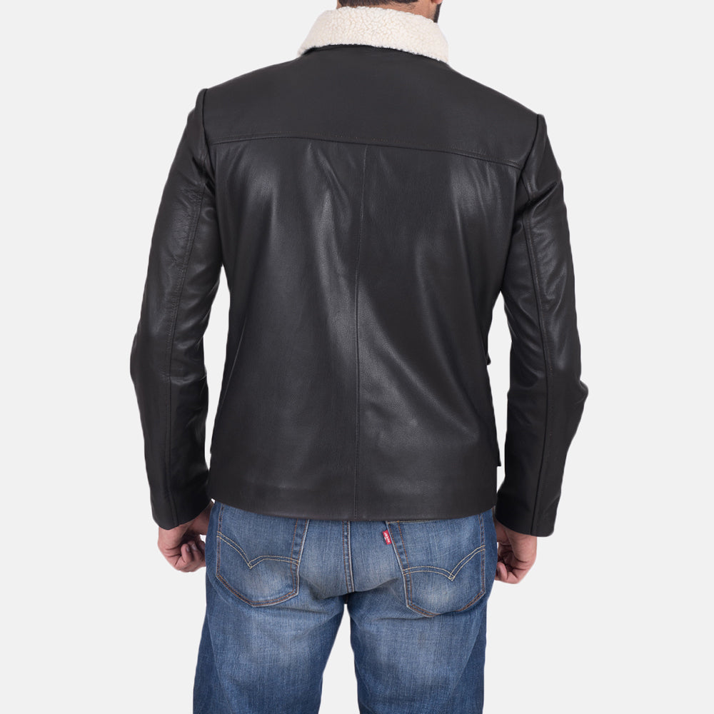 Snow Cole Schwarz Lederjacke für Herren - Seitenansicht mit ergonomischem Ärmelschnitt