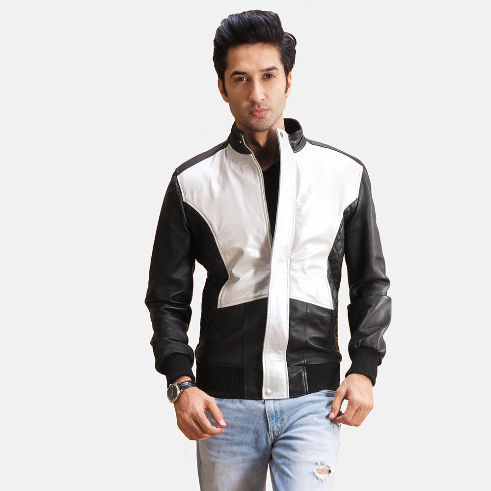 
Spade Silver Schwarz Leder-Bomberjacke für Herren in Black Sheepskin Leather - Vorderansicht & maßgeschneiderte Silhouette | Online Kaufen