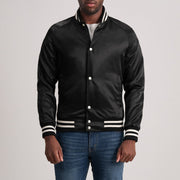 Xander Black Varsity Jacket in Black Satin - Vorderansicht &amp; maßgeschneiderte Silhouette | Online Kaufen