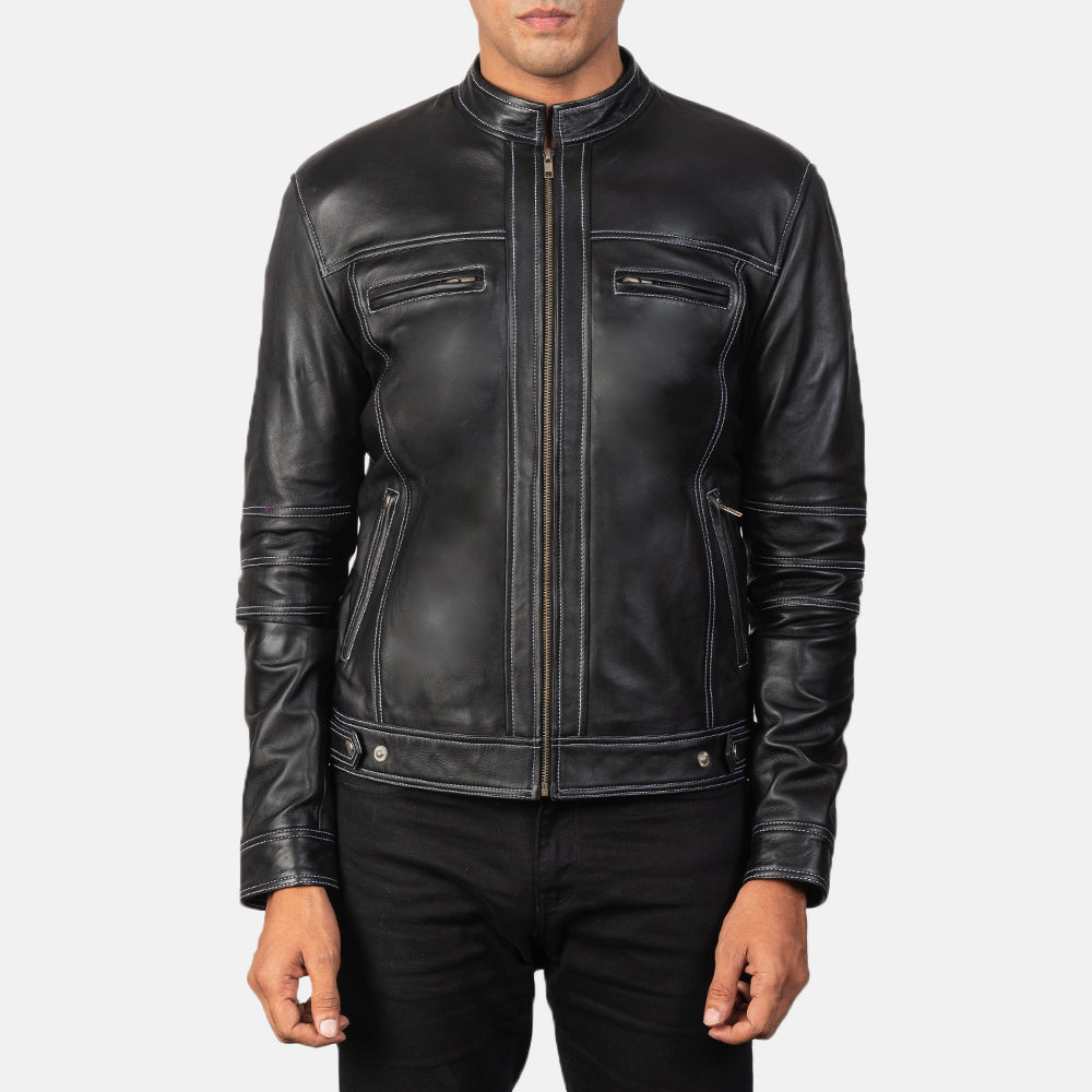 
Detailansicht of Band & Zipper Hardware on Youngster Distressed Black Leather Jacket