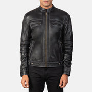 
Detailansicht of Band & Zipper Hardware on Youngster Distressed Black Leather Jacket