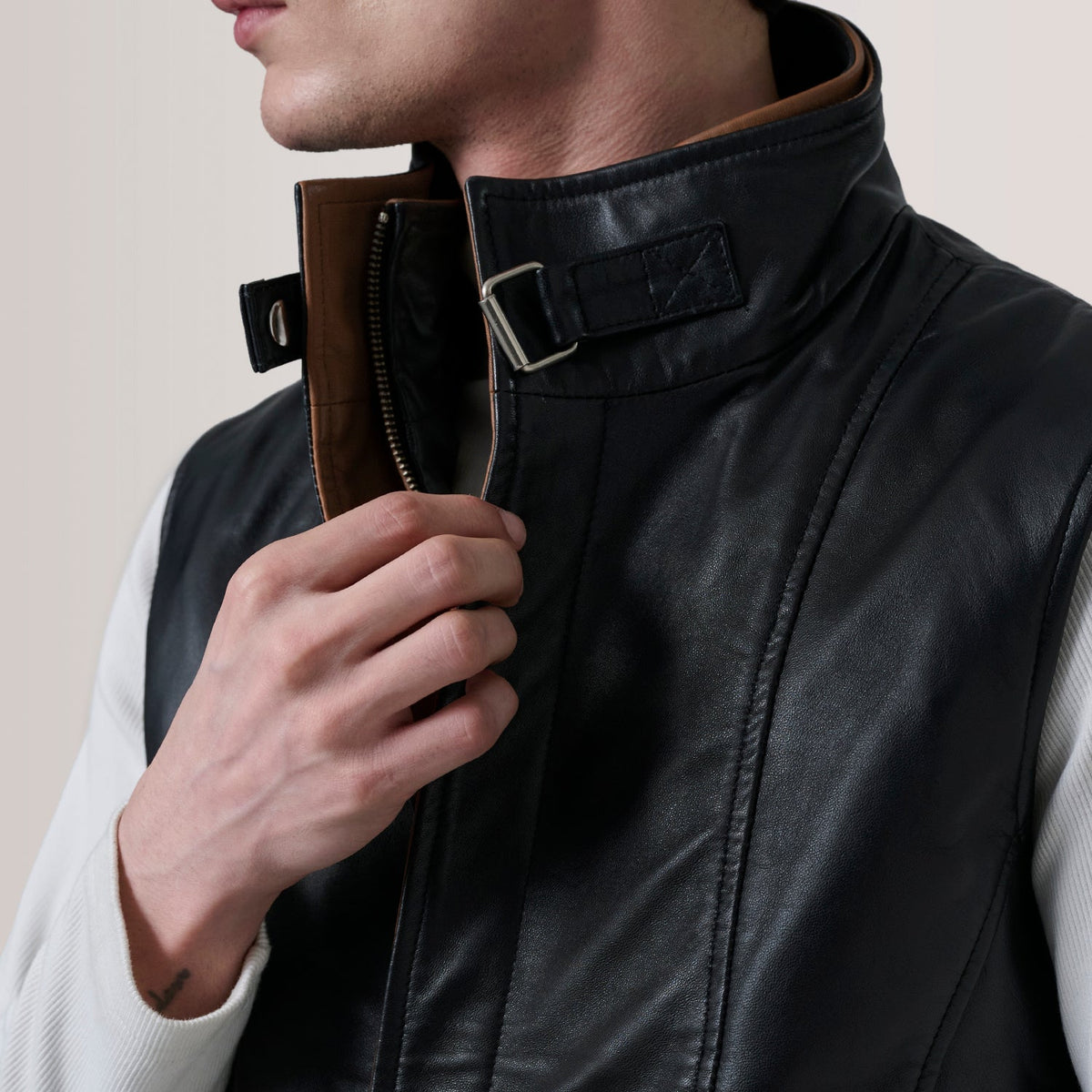 
Innenansicht Showing Quilted Polyester Lining & Zwei funktionale Innentaschen